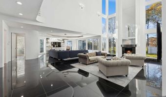 23 Rio Vista Dr, Alpine, NJ 07620