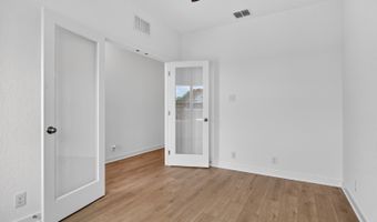 115 Peeps Ct, Adkins, TX 78101