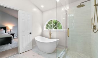 10023 STERLING Ter, Rockville, MD 20850