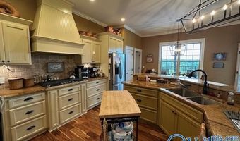 2102 Kuykendall Rd, Albertville, AL 35951