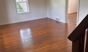 4 Preston Dr, North Kingstown, RI 02852