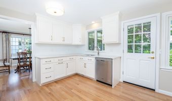83 Peach Tree Ln, Bristol, CT 06010