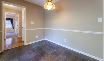994 COMANCHE Trl, Anniston, AL 36206