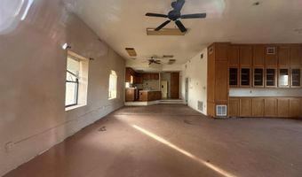 208 S White Oaks Ave, Capitan, NM 88316