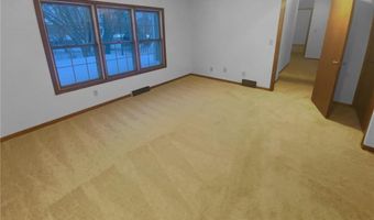 8906 138th Street Ct, Apple Valley, MN 55124