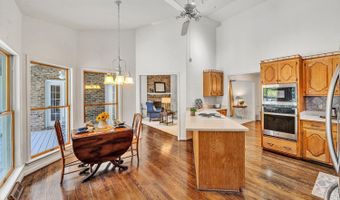 430 Watt Abbitt Rd, Appomattox, VA 24522