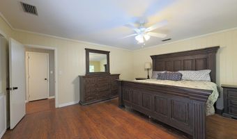 910 Pine St, Bainbridge, GA 39819
