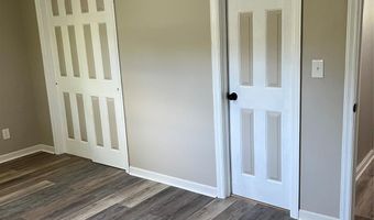 78 Dogwood Ln, Badin, NC 28009