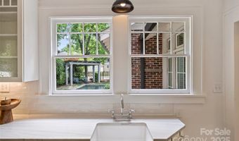 1804 Thomas Ave, Charlotte, NC 28205