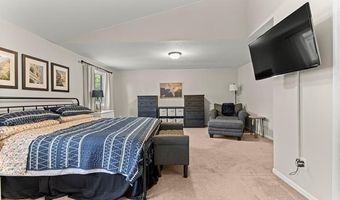 19 Parkplace N, Allen Park, MI 48101
