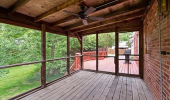 523 Nottingham Dr, Ballwin, MO 63011