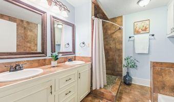 304 Presbytere Pkwy, Lafayette, LA 70503