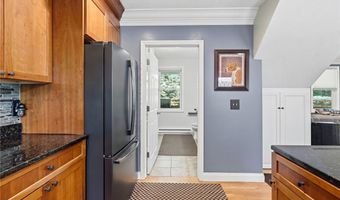 193 Lake Washington Dr, Glocester, RI 02814