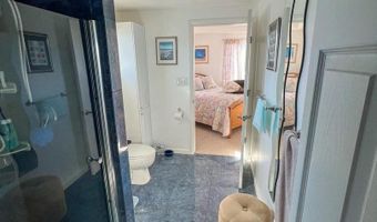 386 24TH St, Avalon, NJ 08202
