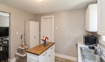 3944 53rd St, Des Moines, IA 50310