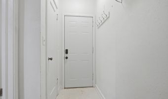 1424 S Main St, Aberdeen, SD 57401