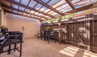 27506 Rondell St, Agoura Hills, CA 91301