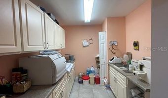 1900 W Colonial Dr, Orlando, FL 32804