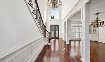 675 FALLS LAKE Dr, Alpharetta, GA 30022