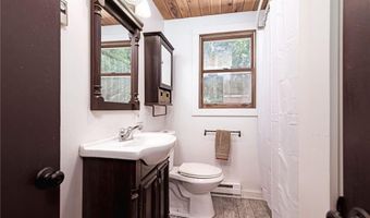 10 Ship St, Jamestown, RI 02835