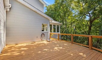 477 Redwood Forest Dr, Ballwin, MO 63021