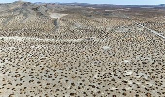 18 Skyranch Rd, Adelanto, CA 92301