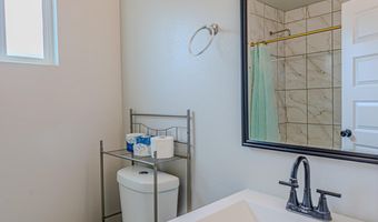 415 Valle Los Nogales Dr, Socorro, TX 79927