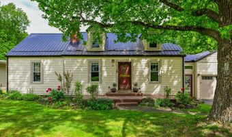 37 Euclid Dr, Athens, OH 45701