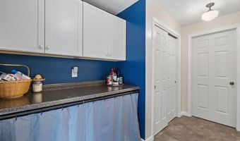 2 Golden View Dr, Bow, NH 03304