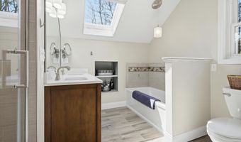 17 Dudley Rd, Brentwood, NH 03833