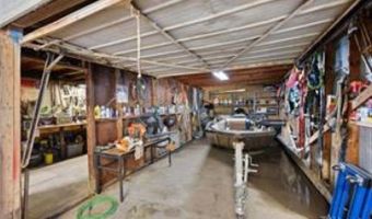 1440 N Shore Rd, Atkins, AR 72823