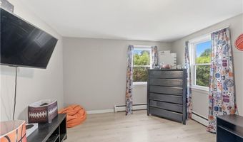 29 Dix Ave, Johnston, RI 02919