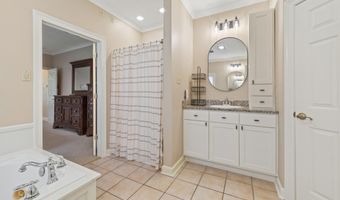 302 Riverside Dr, Berwick, LA 70342