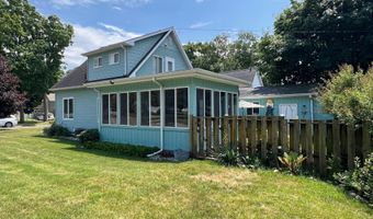 831 N River Ave, Alma, MI 48801