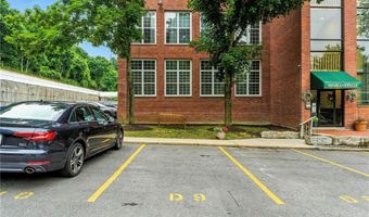 2 School St 133, Lincoln, RI 02802