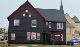 409 3rd St, Algoma, WI 54201