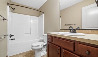 620 28th St SE, Altoona, IA 50009