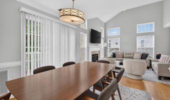 6607 THACKWELL Way 2203, Alexandria, VA 22315