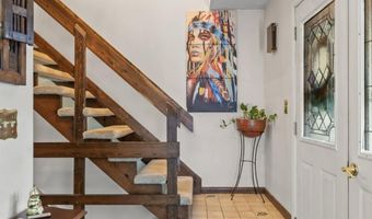 7 Hawthorn Cir, Albany, NY 12203