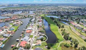 832 BIRDIE Way, Apollo Beach, FL 33572