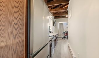 98 Kay Street Carraige House, Newport, RI 02840