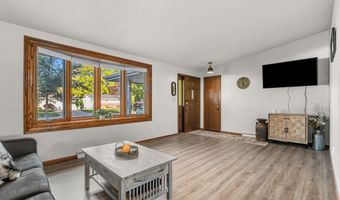 2512 N CHESTWOOD Ct, Appleton, WI 54911
