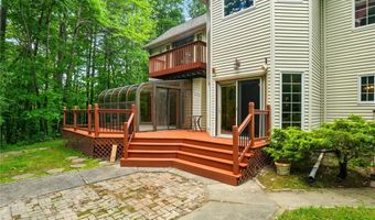 2526 Ashbrook Dr, Ashtabula, OH 44004
