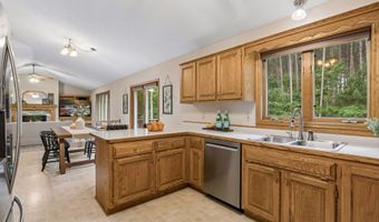 16528 Ward Lake Dr NW, Andover, MN 55304