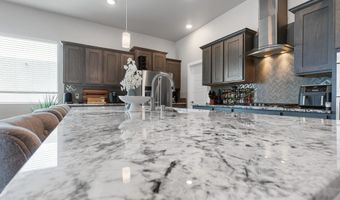 3378 Dahlia St, Alamogordo, NM 88310