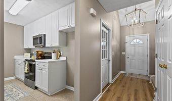 2428 UNIVERSITY Dr 403, Auburn, AL 36830