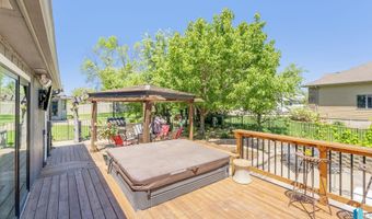 408 N Oak Ridge Rd, Brandon, SD 57005