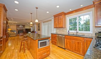 10 Birch Hill Rd, Albany, NY 12211