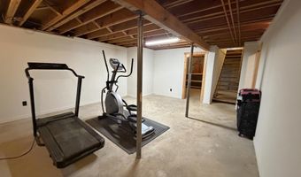 615 OMEGA Cir, Antigo, WI 54409