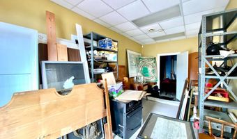 8 COMMONWEALTH Ave 6, Claymont, DE 19703